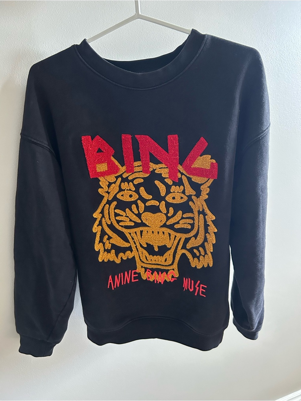 Anine Bing Black Crewneck Sweatshirt with embroidered tiger